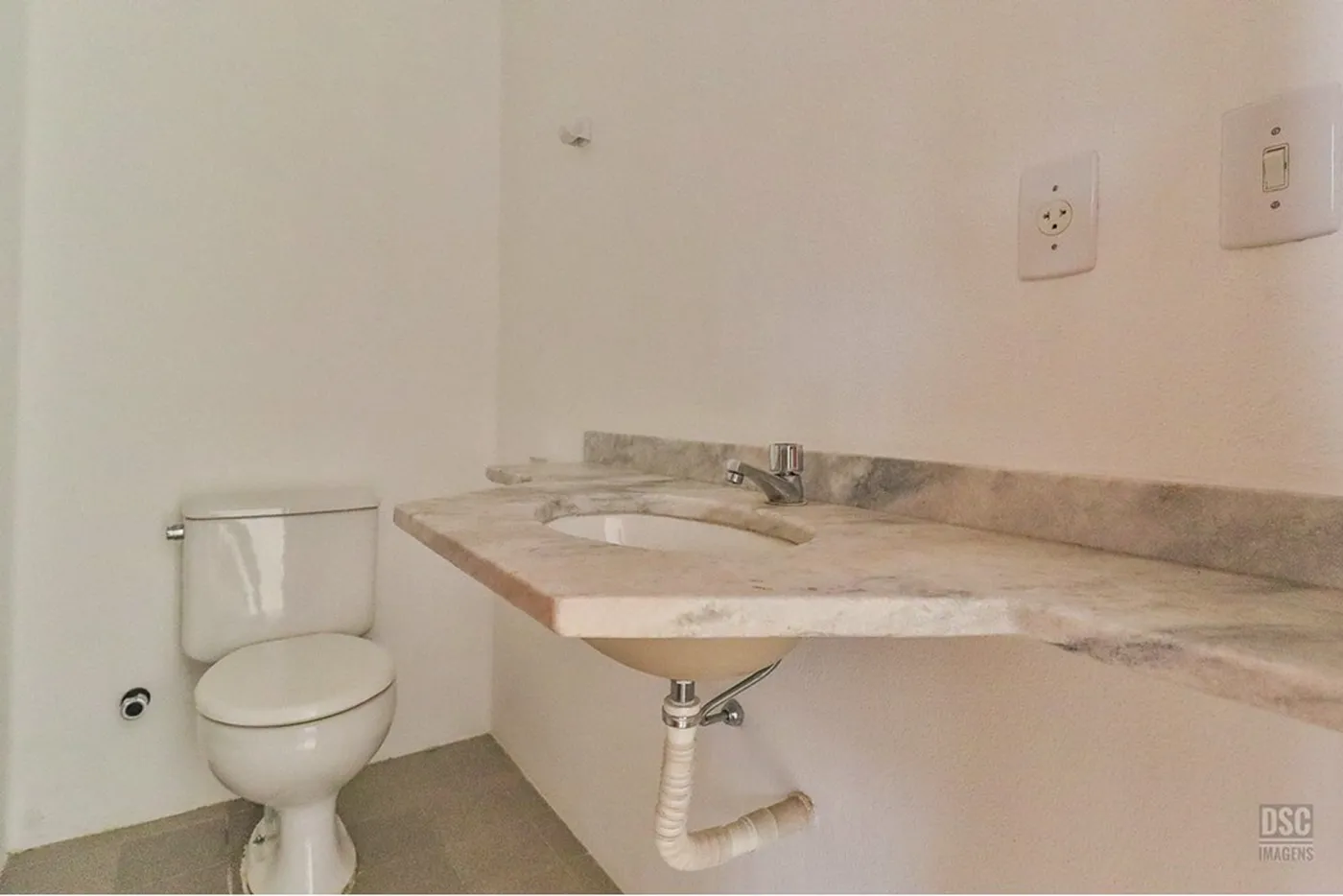PI 72 Sala 610101031-2 - REMAX Tri Exclusividades — foto 3