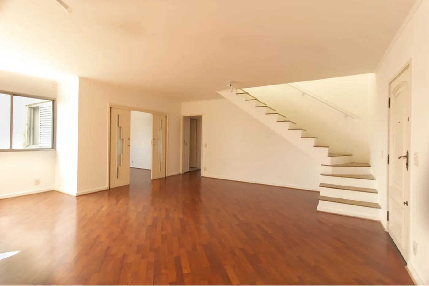 CBGE 195 Apto 601971018-1239 - REMAX Empire Exclusividades