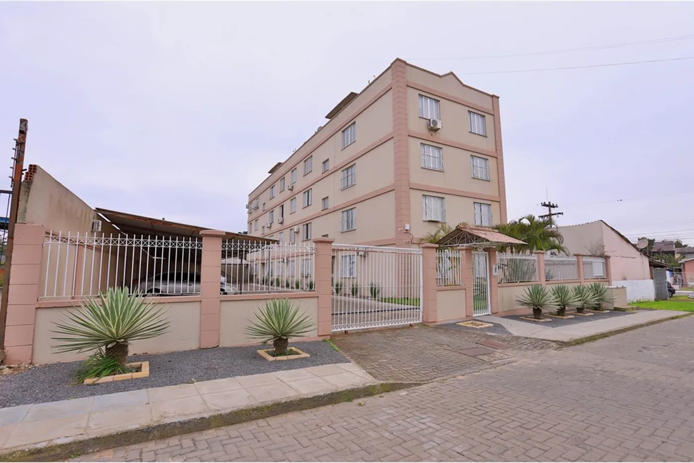 PDFB 49 Apto 612531061-14 - Remax MC3 Exclusividades