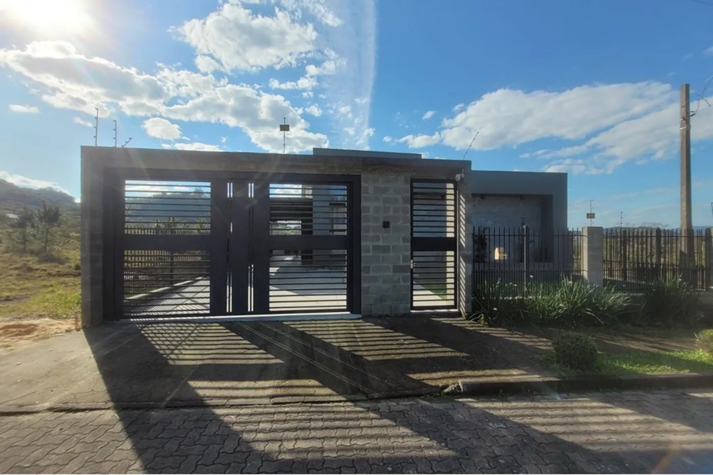 CLJ 300 612511062-17 - REMAX Moderna Exclusividades