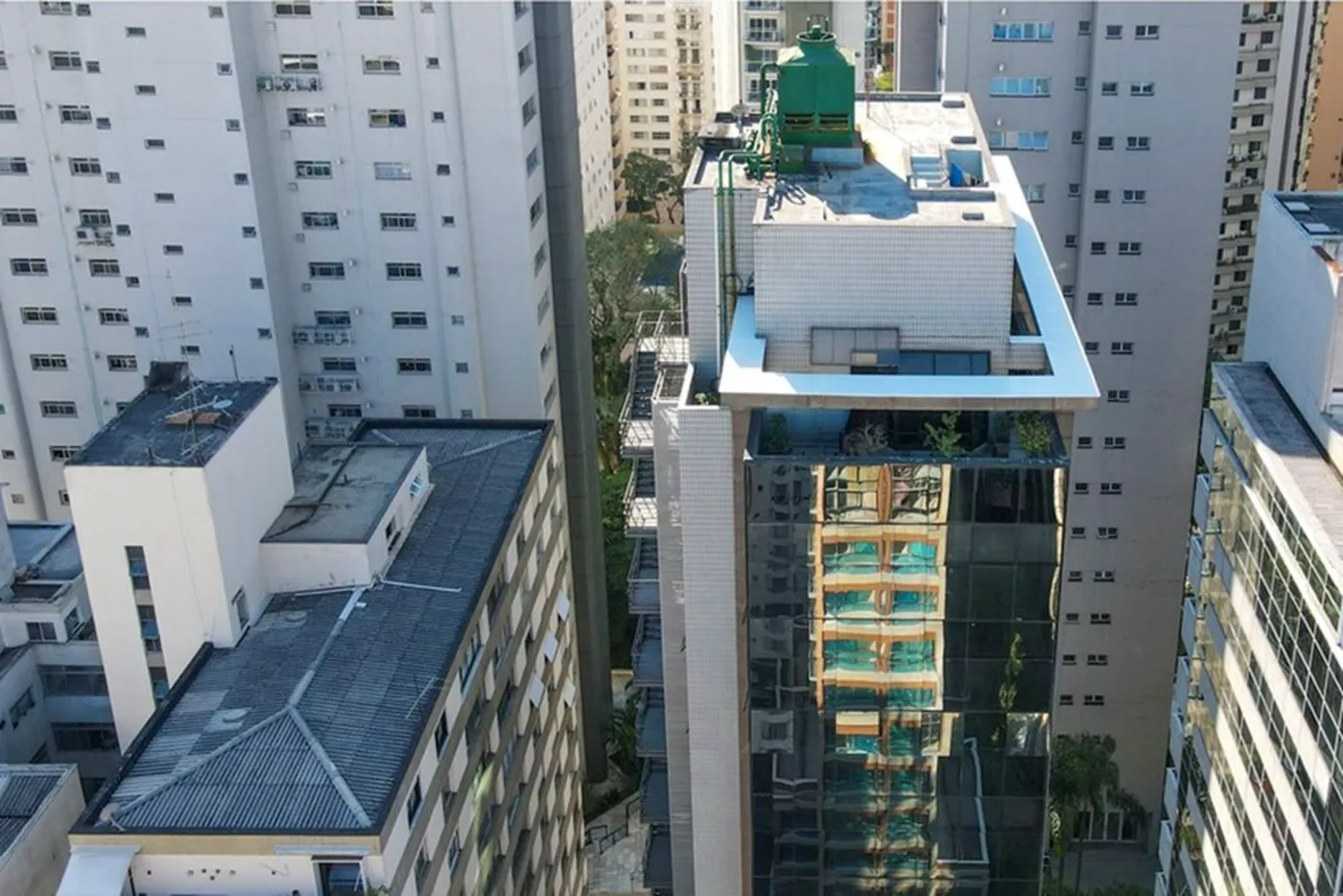 IBT 100 Sala 601241007-72 - REMAX Ville Exclusividades