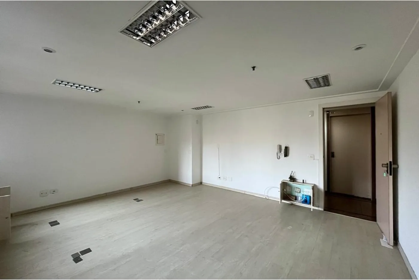 SCA 672 Sala 601081090-12 - REMAX Lepex Exclusividades
