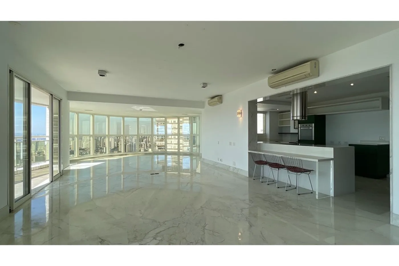 ADLJA 301 Apto 601261064-219 - REMAX Terra Exclusividades