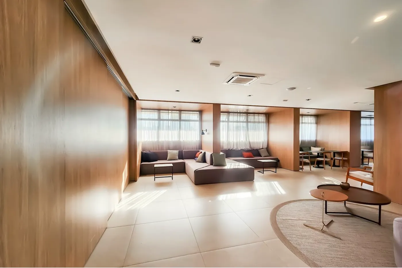VCDB 780 Apto 602221006-11 - REMAX Galeria Exclusividades — foto 3