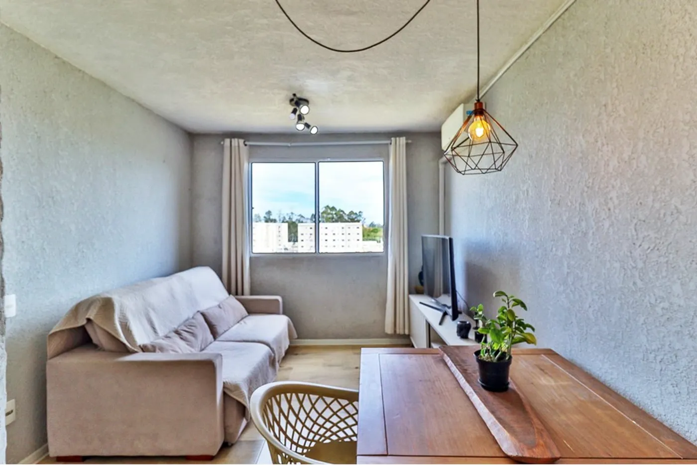 RSPN 931 Apto 610191054-8 - REMAX Casa Sul Exclusividades