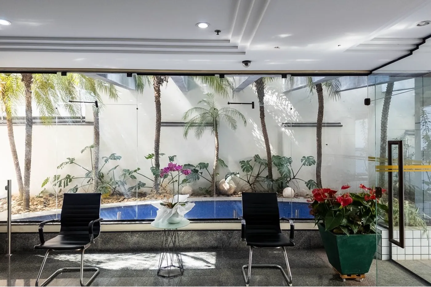 BVBR 190 Sala 601971007-158 - REMAX Empire Exclusividades — foto 2