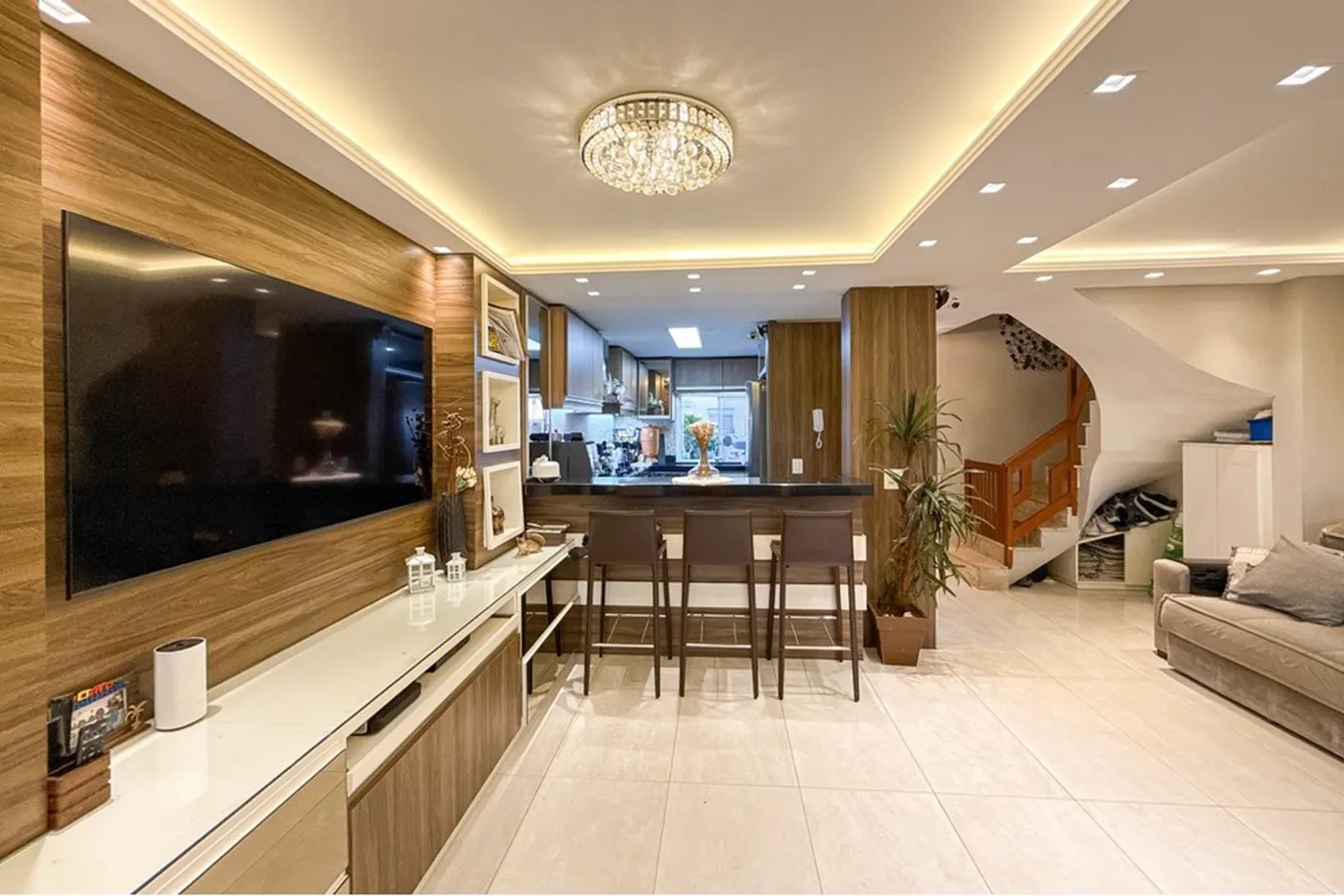 EVA 550 Casa 612651033-94 - REMAX Pillares Exclusividades