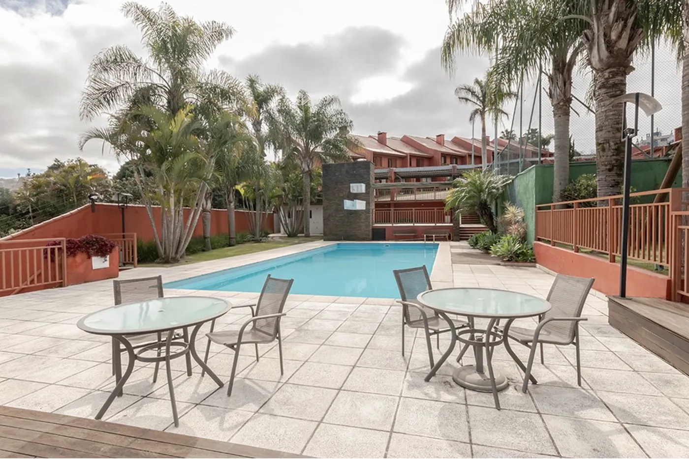 STC 735 Casa 612521072-21 - REMAX Place Exclusividades