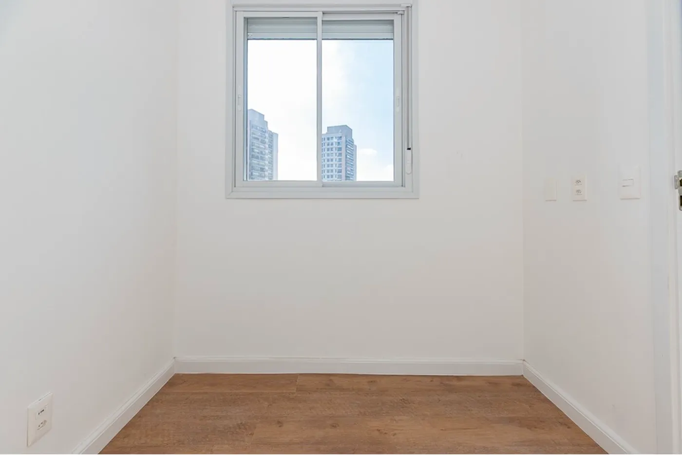 ISA 358 Apto 601241033-97 - REMAX Ville Exclusividades — foto 2