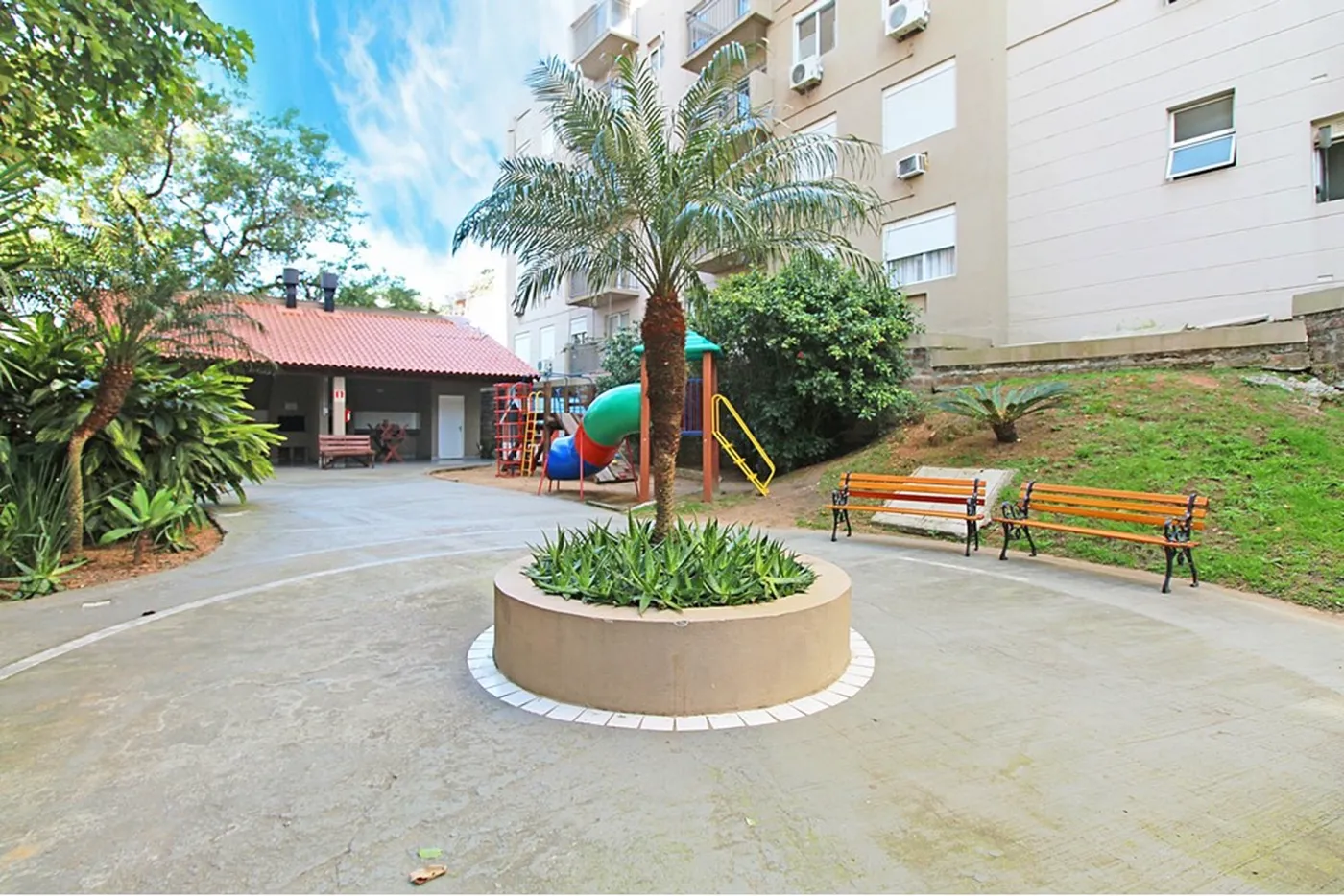 TON 1702 Apto 610191048-36 - REMAX Casa Sul Exclusividades — foto 2