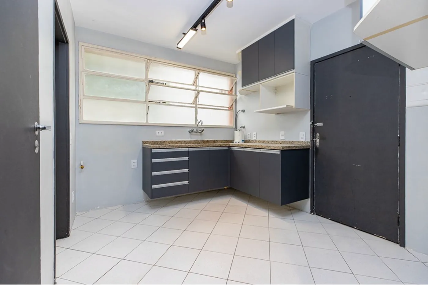 JBC 1903 Apto 601241038-62 - REMAX Ville Exclusividades — foto 2