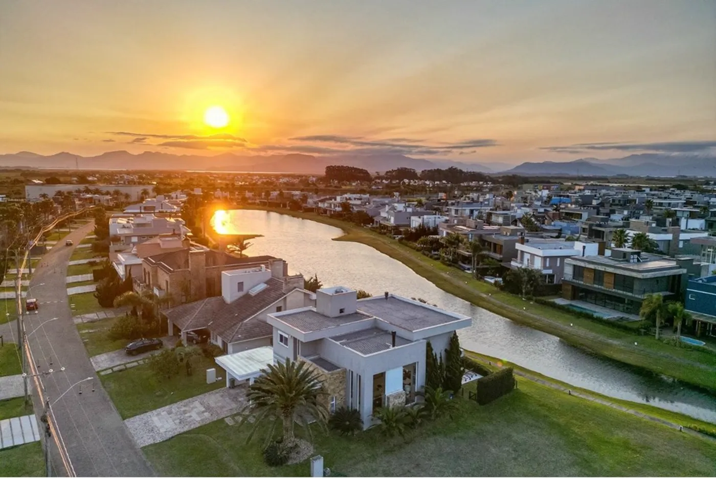 RHR 1000 Casa 612671058-14 - Remax VIP Exclusividades — foto 4