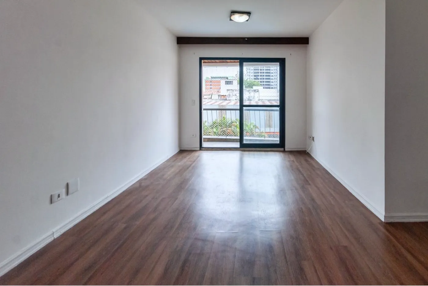 VDM 586 Apto 601191002-66 - REMAX Kasa Exclusividades