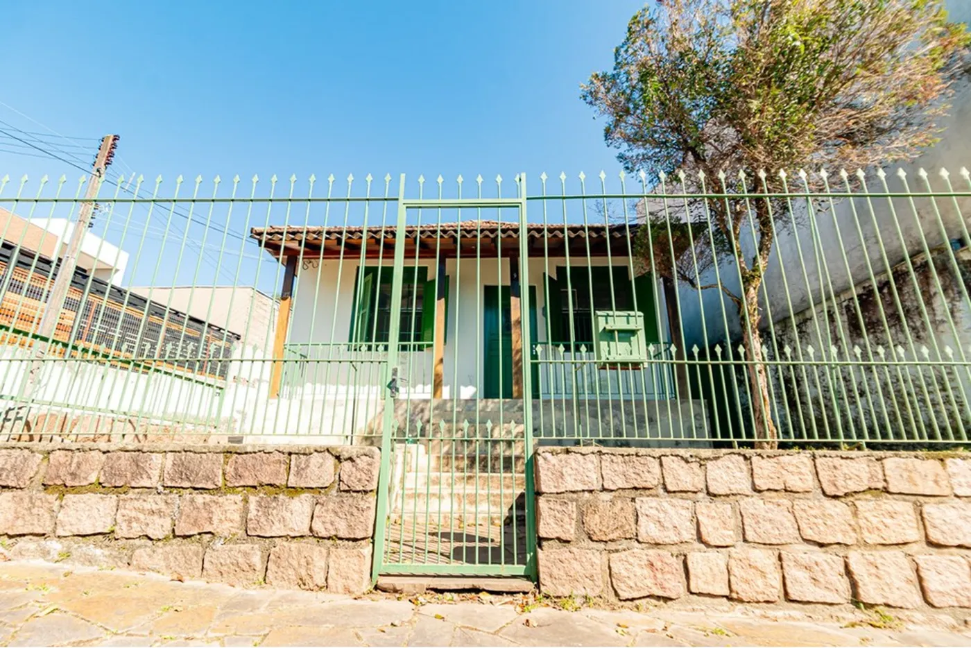 VISP 123 Casa 612491033-29 - REMAX Trend Exclusividades