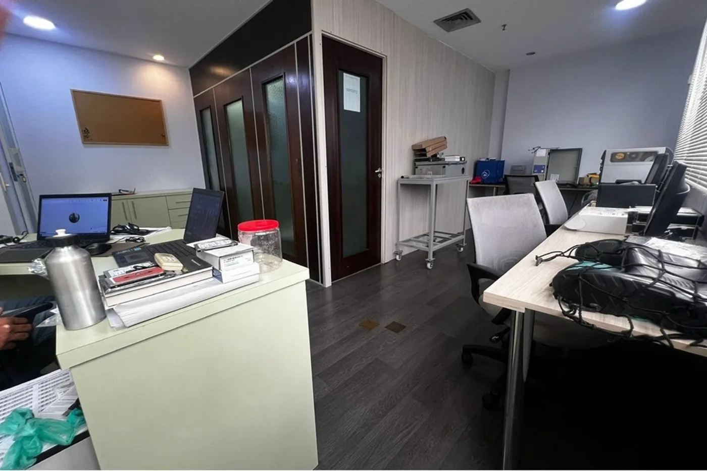 CBVDM 420 Sala 601361051-42 - REMAX Trio Exclusividades