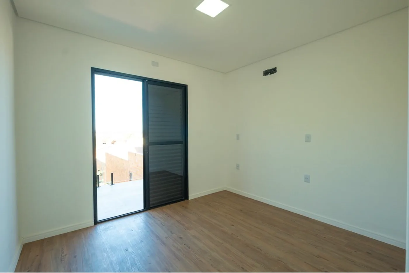 MMTFR 245 690591033-96 - REMAX Máxima Exclusividades — foto 3