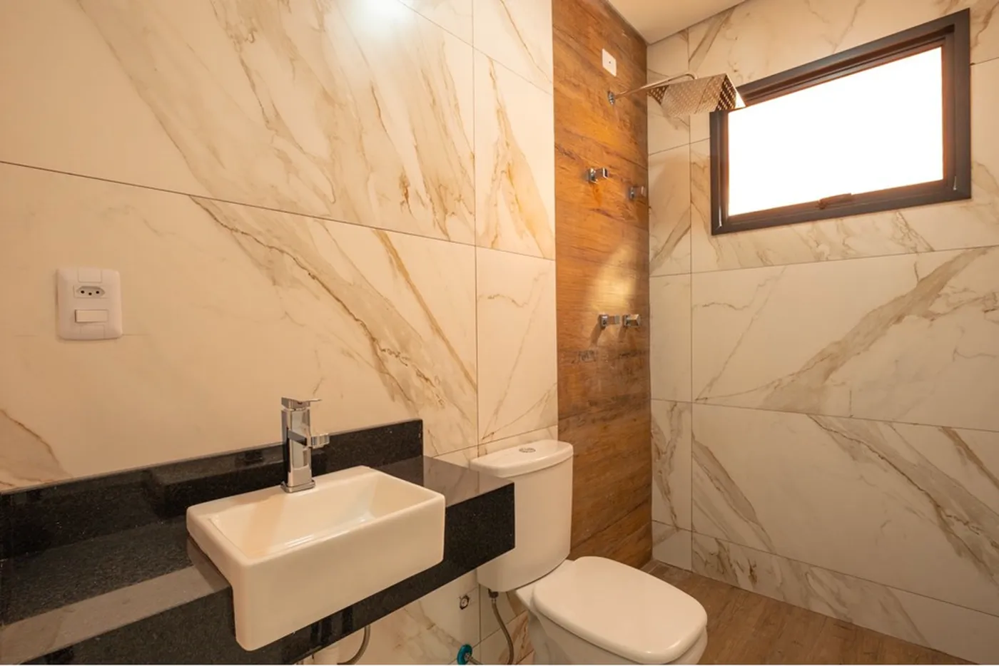 MMTFR 245 690591033-96 - REMAX Máxima Exclusividades — foto 5