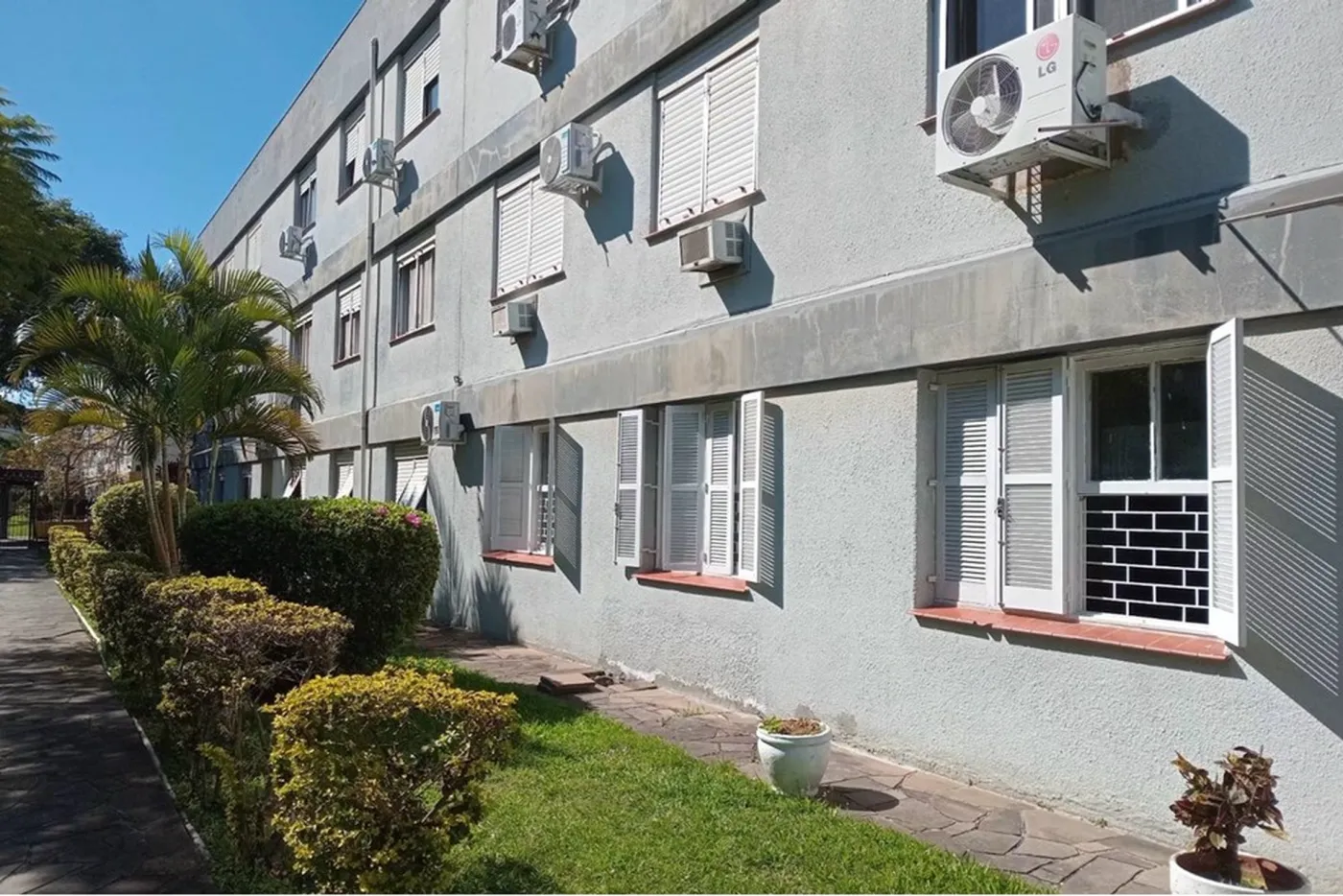 CCM 223 Apto 610441002-20 - REMAX Diamond Orla Exclusividades
