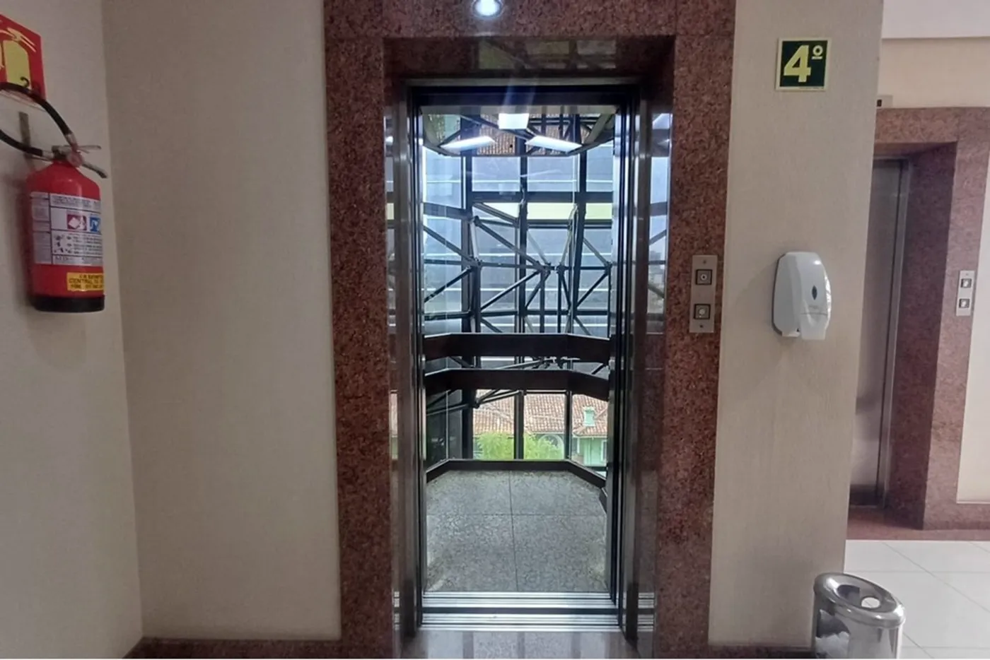 MDVMDP 1710 Sala 612541029-10 - REMAX Street Exclusividades — foto 2