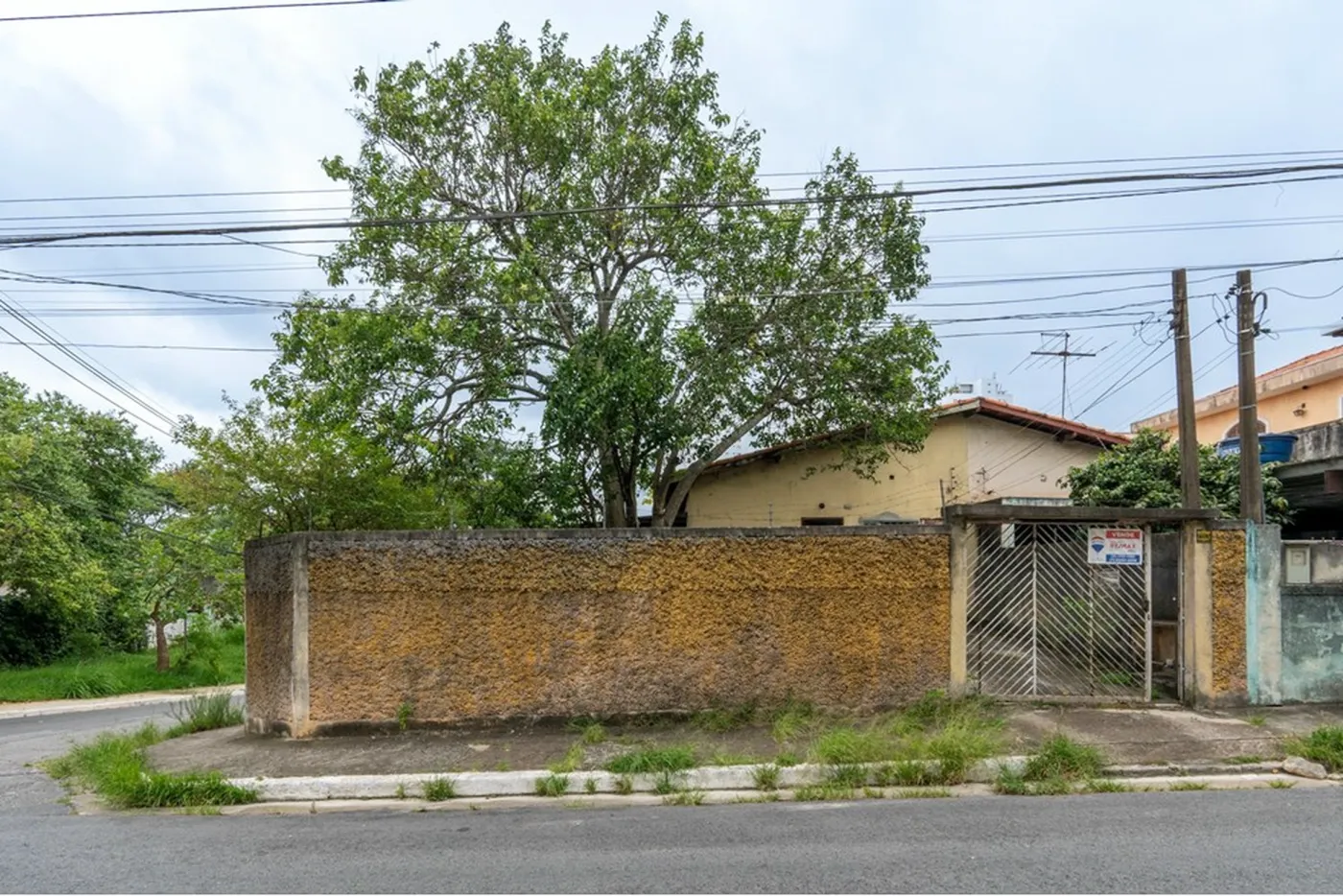CDPCC 150 Casa 601131001-6 - REMAX Ares Exclusividades