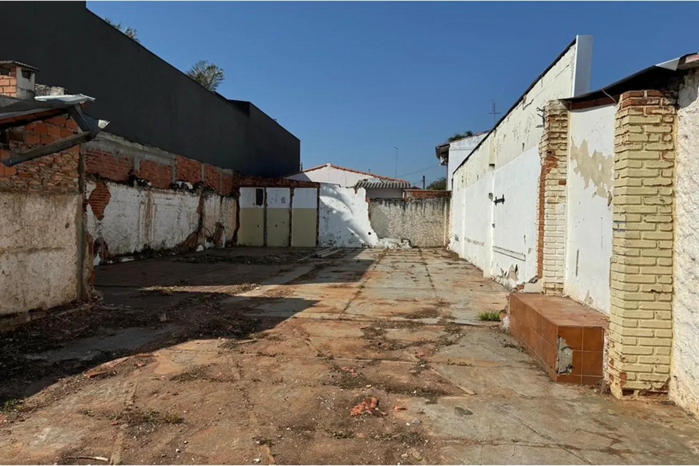 CQB 946 Terreno 602301007-11 - Remax Trinity Exclusividades — foto 5