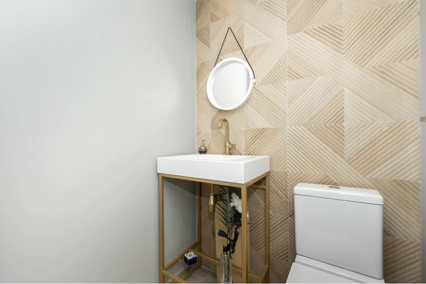 VCSM 151 Sala 602031008-70 - REMAX Classique Exclusividades — foto 2
