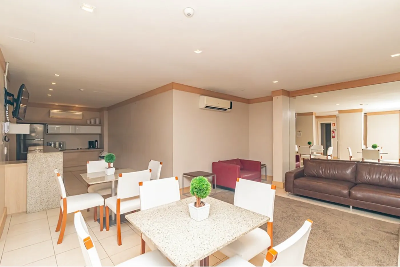 PDA 675 Apto 612491036-43 - REMAX Trend Exclusividades — foto 2