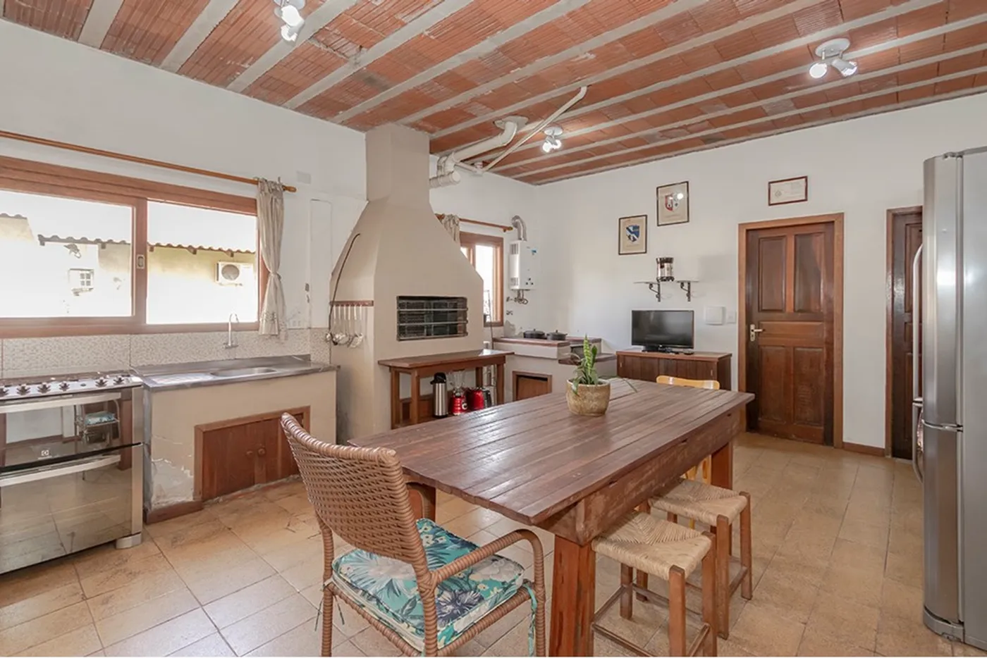 CJB 1190 Casa 612521044-67 - REMAX Place Exclusividades — foto 2