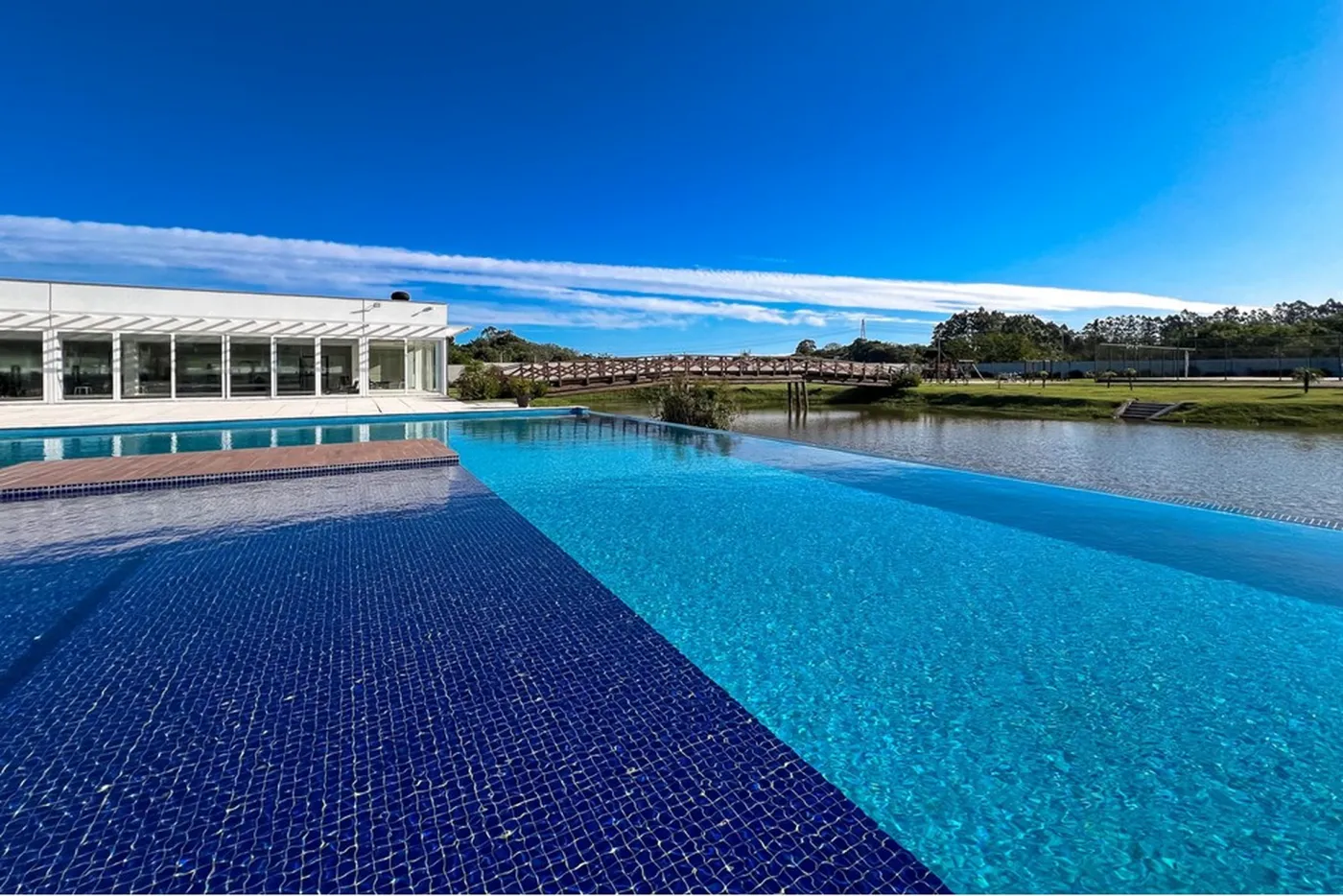 SFADSA 1850 Lote 610241012-203 - REMAX 520 Exclusividades
