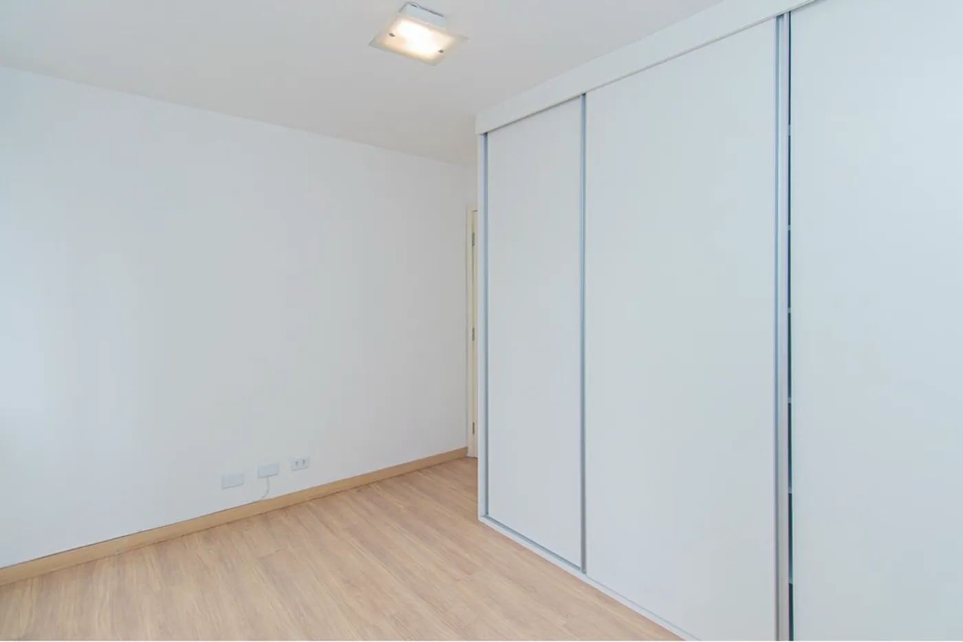 JACB 438 Apto 601081089-10 - REMAX Lepex Exclusividades — foto 2