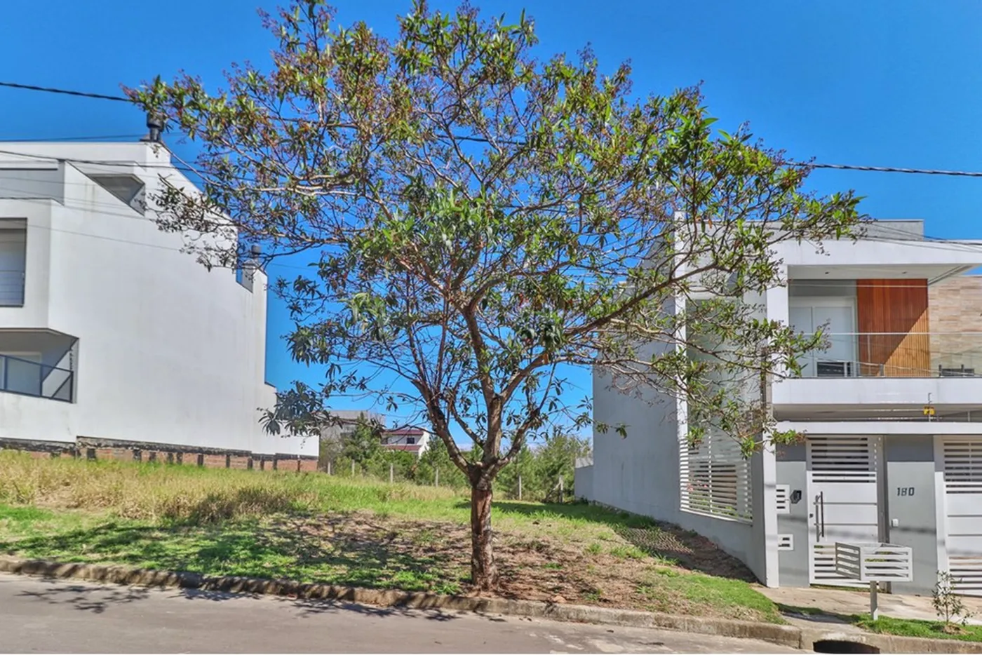 GDSF 170 Lote 610191035-123 - REMAX Casa Sul Exclusividades