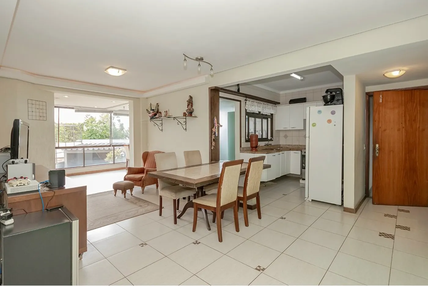 TÀG 335 Apto 610291033-5 - REMAX Capital Park Exclusividades