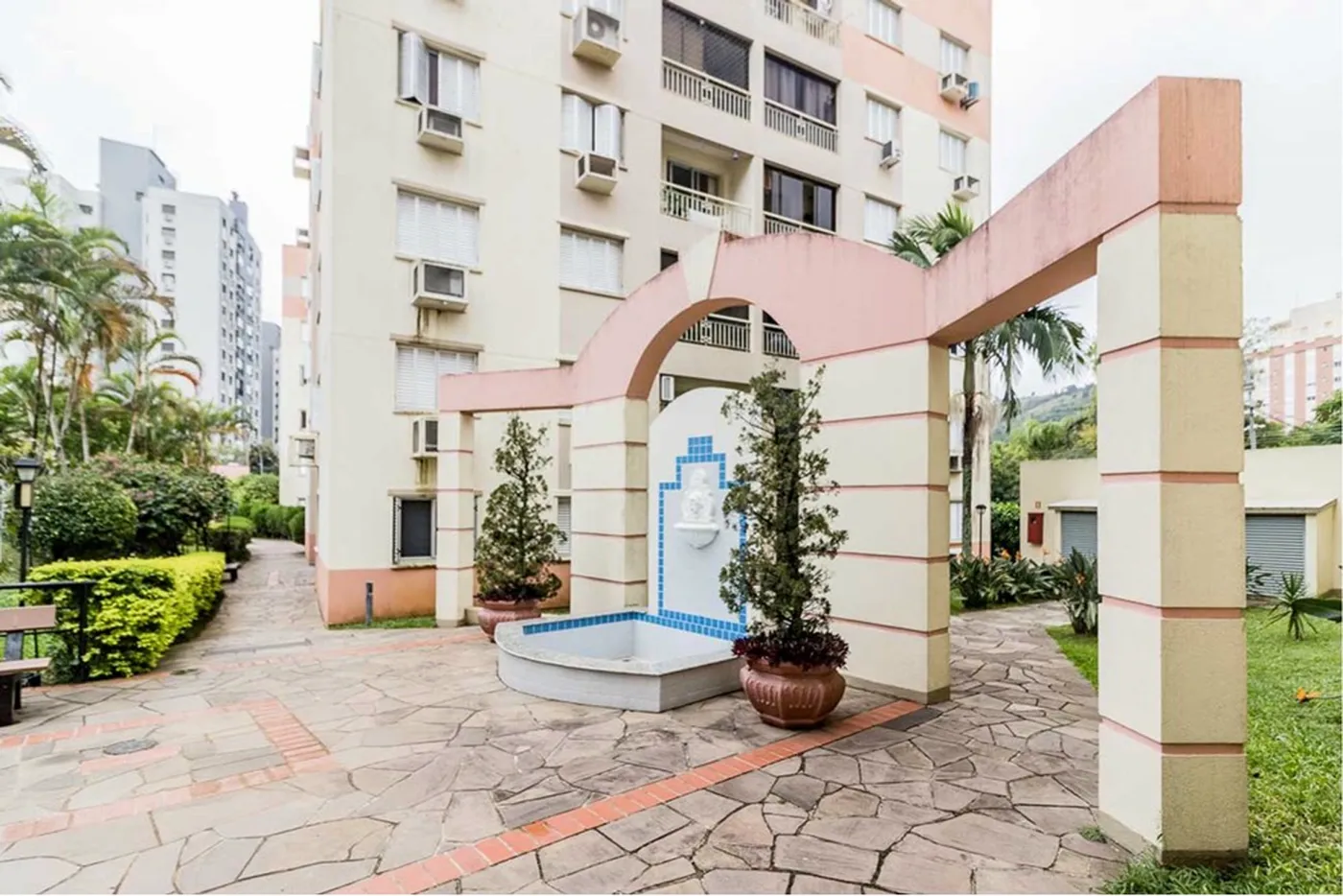 JCAG 250 Apto 612511051-13 - REMAX Moderna Exclusividades