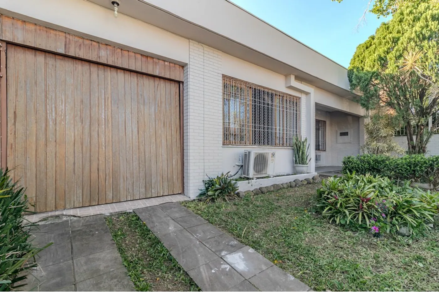 SMC 160 612481075-24 - REMAX Andar de Cima Exclusividades