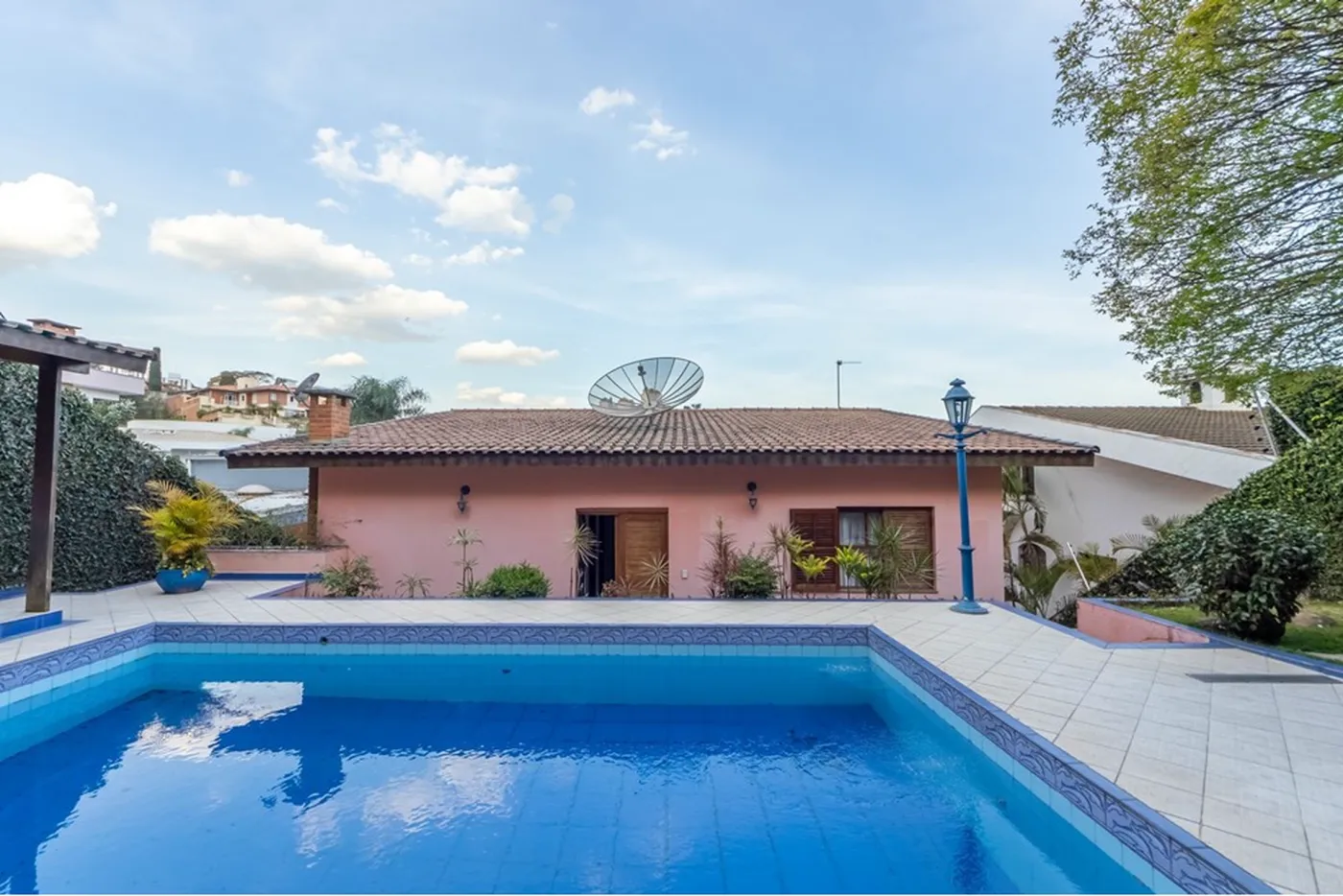 JSBDA 260 Casa 602291037-30 - REMAX B12 Exclusividades