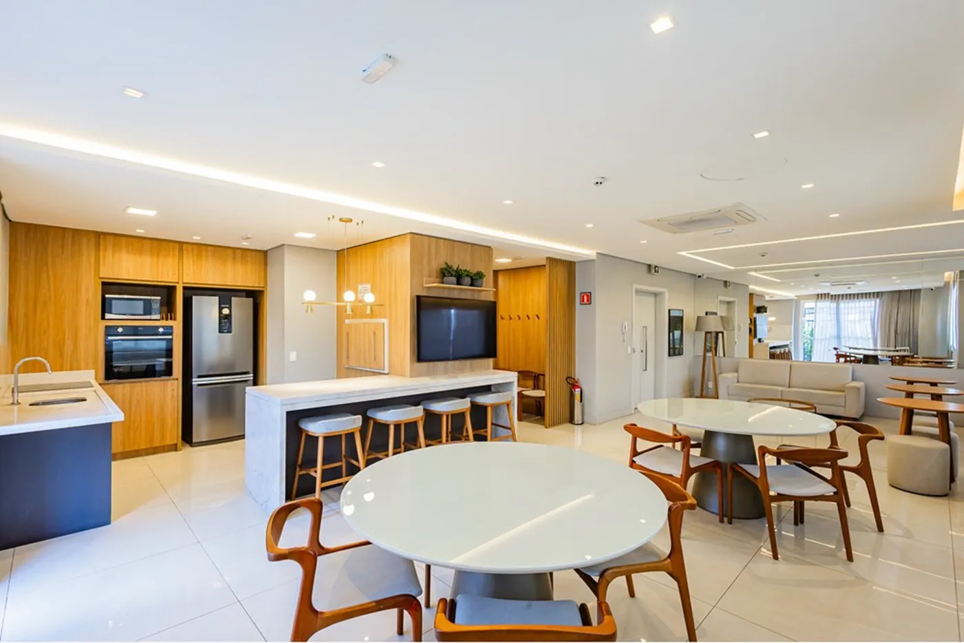 PC 114 Apto 612521048-64 - REMAX Place Exclusividades — foto 2