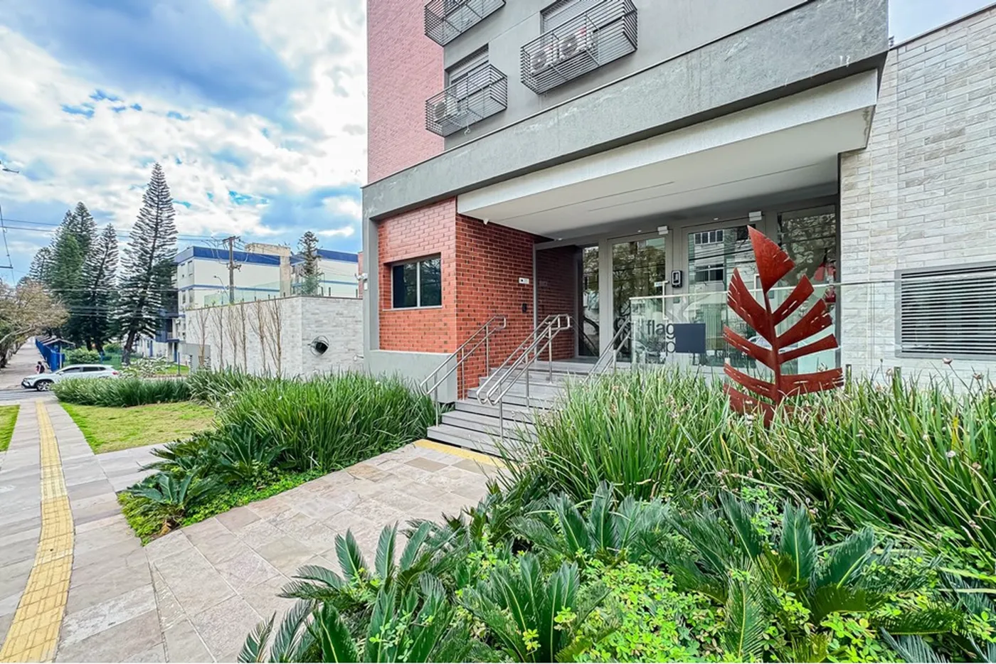 PDC 392 Apto 612481031-11 - REMAX Andar de Cima Exclusividades