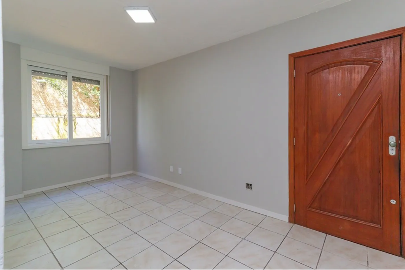 CEP 333 Apto 610191037-96 - REMAX Casa Sul Exclusividades
