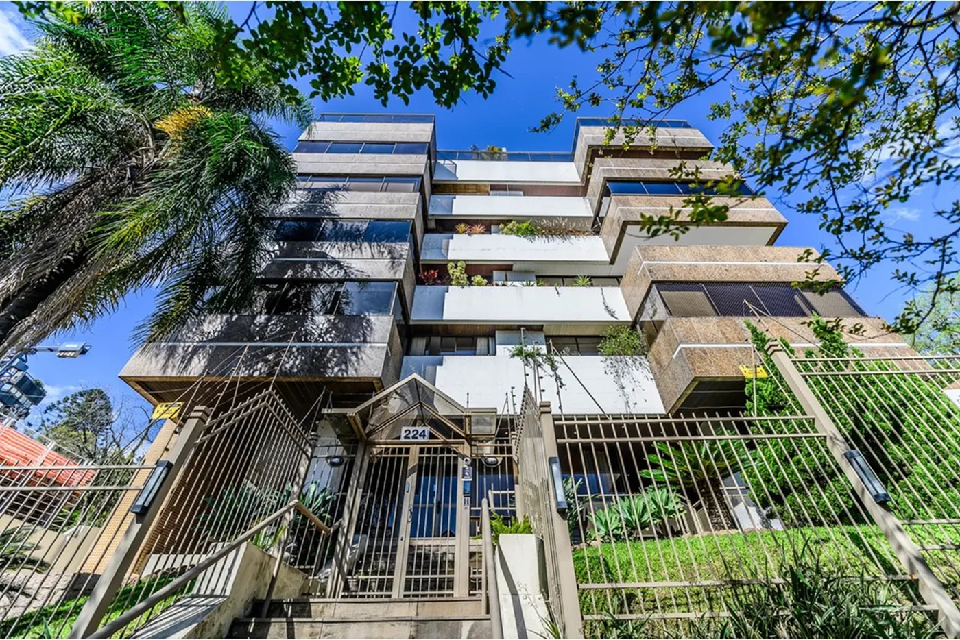 HPCB 224 Apto 612481066-250 - REMAX Andar de Cima Exclusividades
