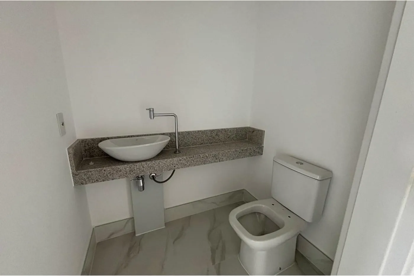 IRB 850 Sala 601401007-71 - REMAX Paradisus Exclusividades — foto 2