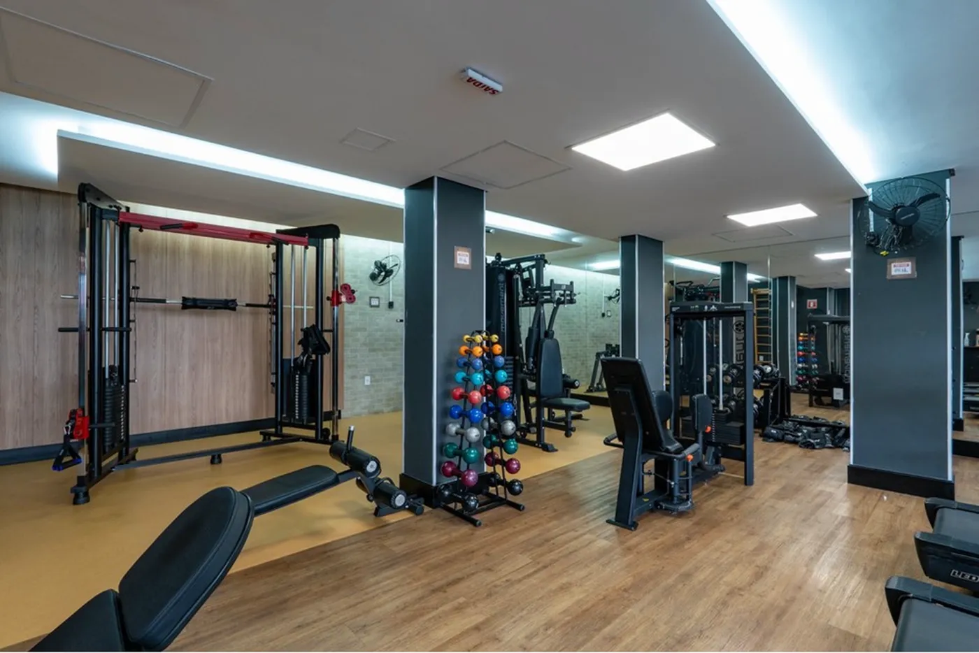 BCDE 333 Apto 601241070-4 - REMAX Ville Exclusividades — foto 2