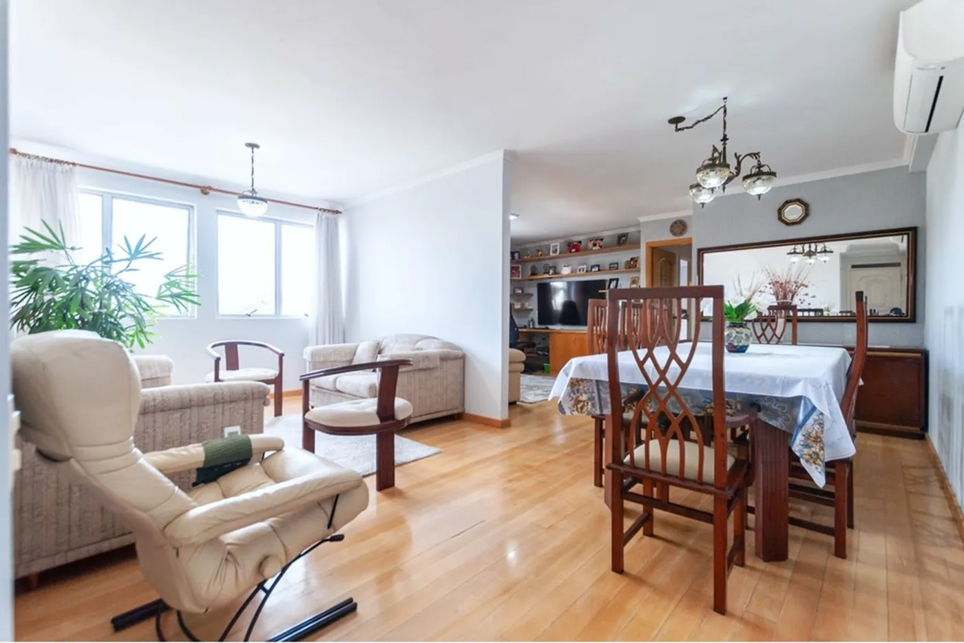 VMVD 295 Apto 601191033-74 - REMAX Kasa Exclusividades