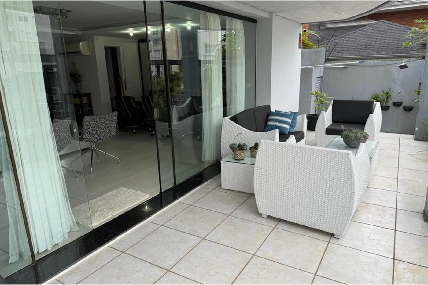 JPJNC 98 590441064-11 - REMAX Dream On II Exclusividades — foto 2