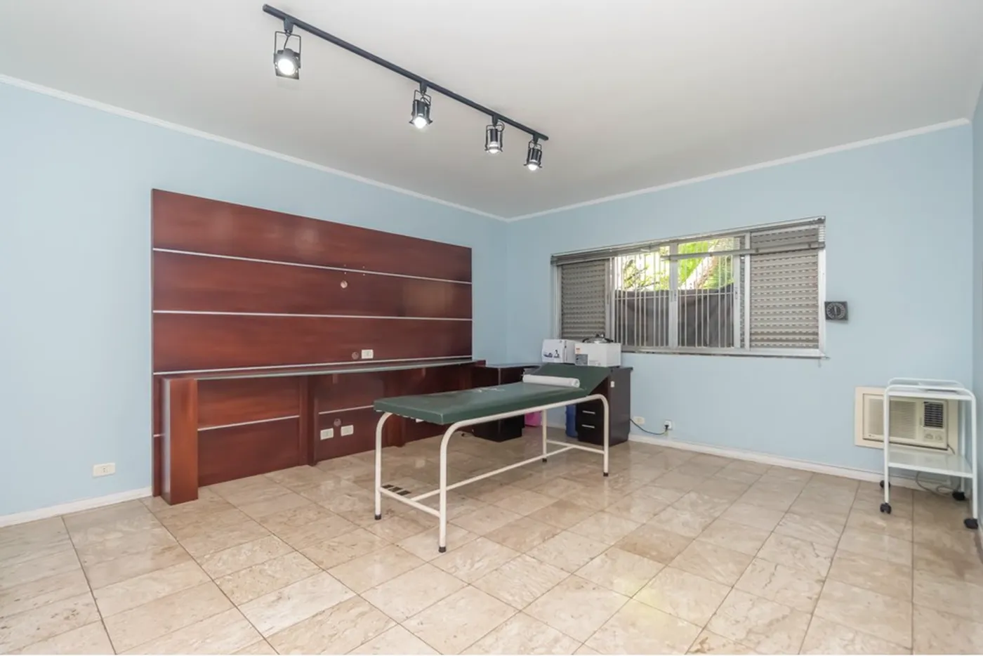 MJ 913 Sala 602221002-38 - REMAX Galeria Exclusividades — foto 4