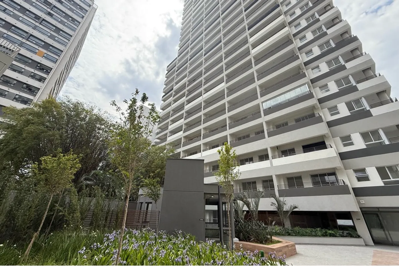 BVB 155 Apto 601081042-73 - REMAX Lepex Exclusividades