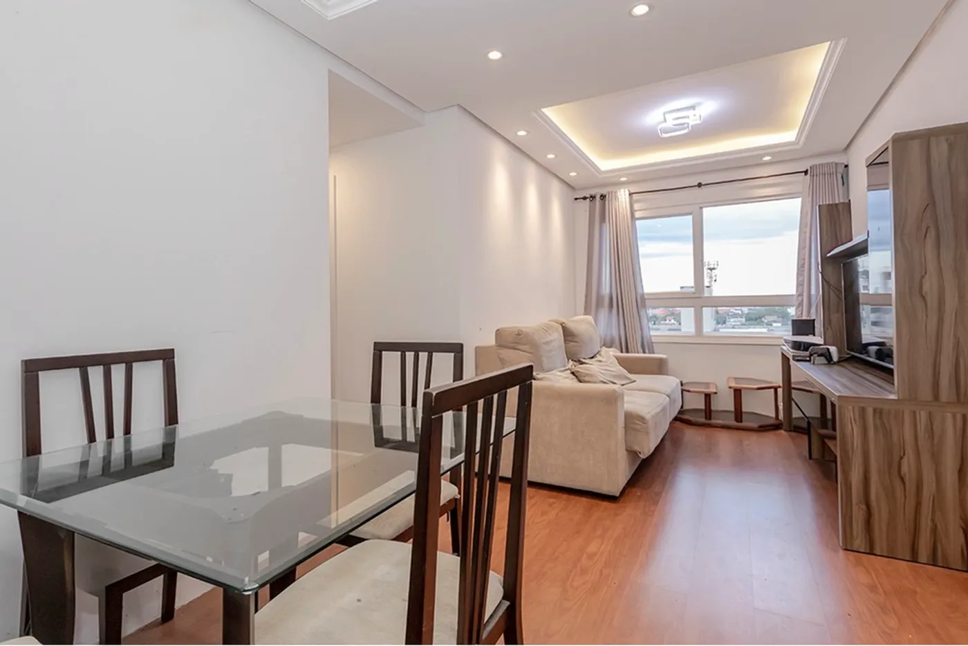 JLG 520 Apto 612521043-31 - REMAX Place Exclusividades