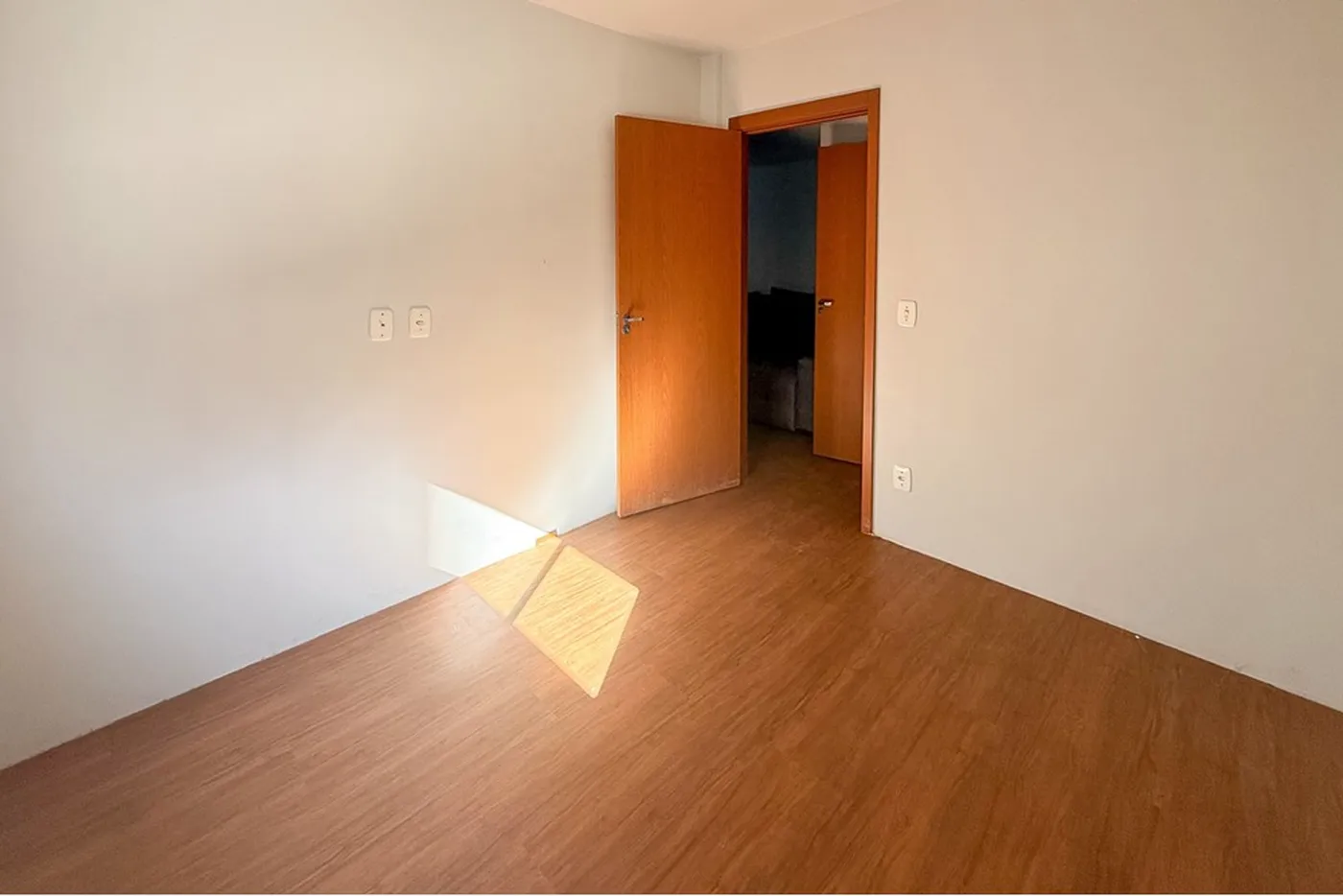 OCALN 105 Apto 612651033-99 - REMAX Pillares Exclusividades