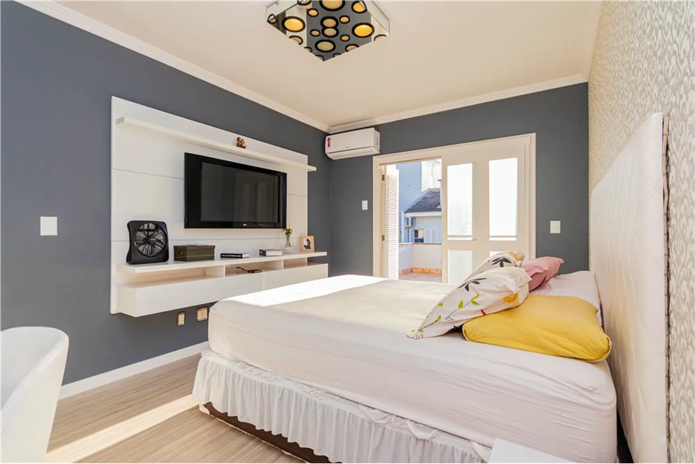 SE 190 Casa 612511010-107 - REMAX Moderna Exclusividades — foto 2