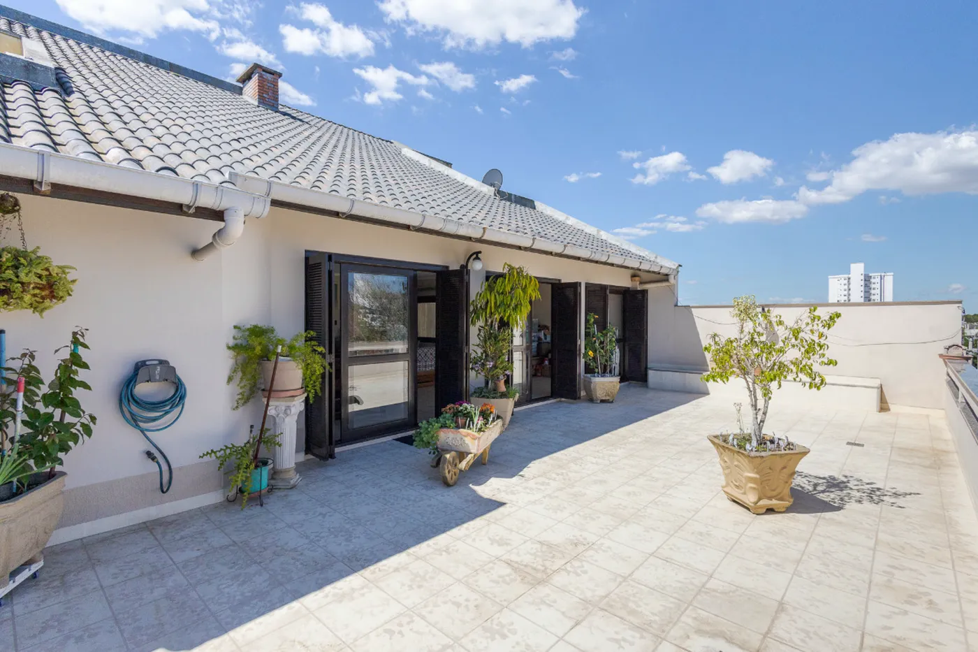 MRDDC 766 Apto ARX12212 - ARX Real Estate Exclusividades