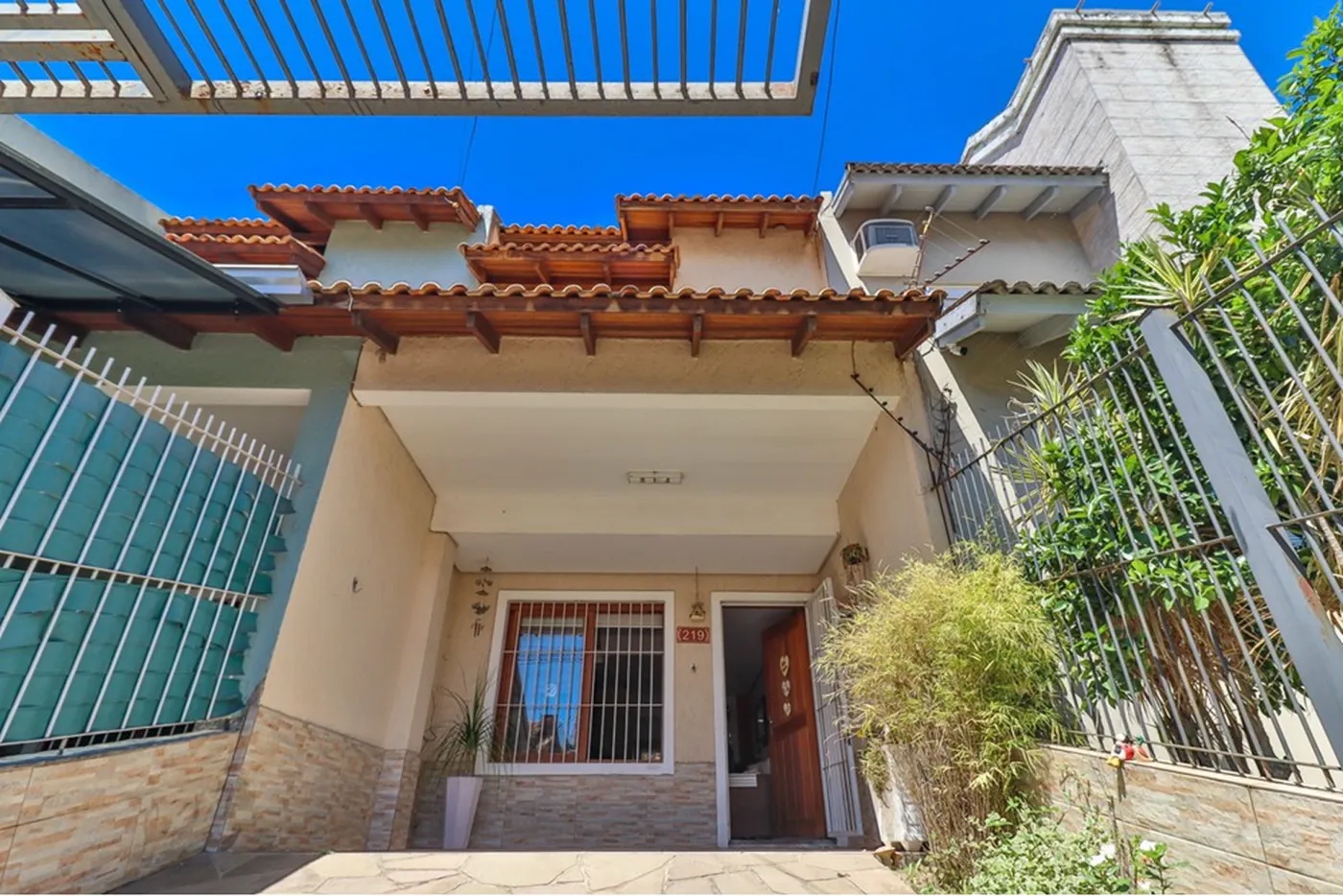 VNGGP 219 Casa 610101028-7 - REMAX Tri Exclusividades
